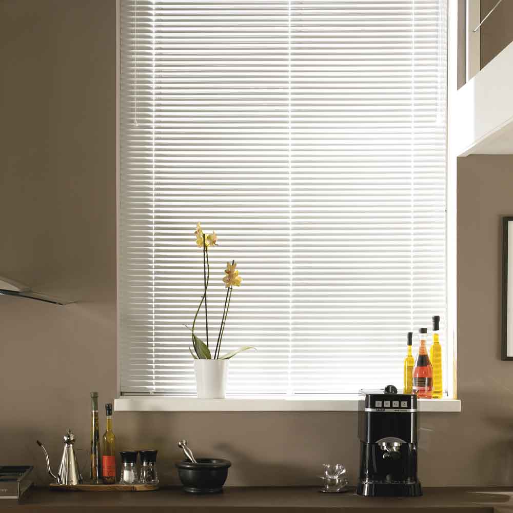 Venetian blinds in Mansfield